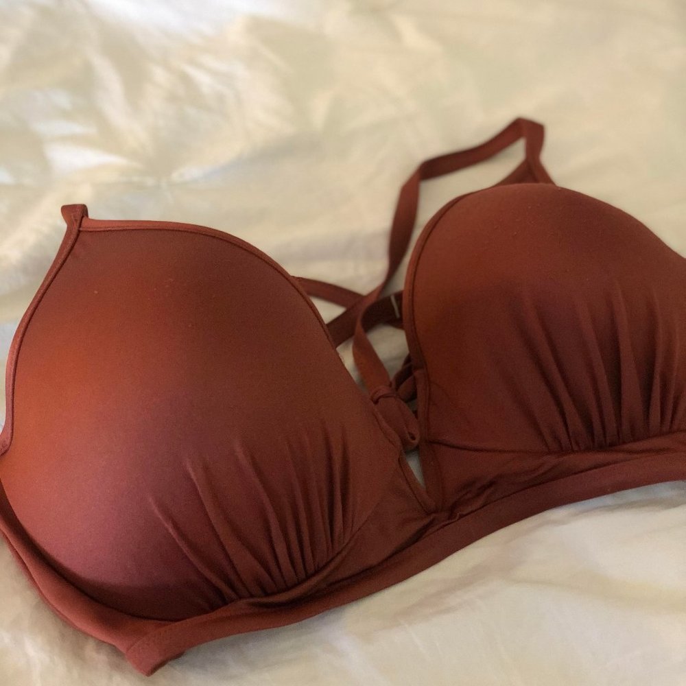 New Without Tags! Push-Up Bikini Top Size 38DD